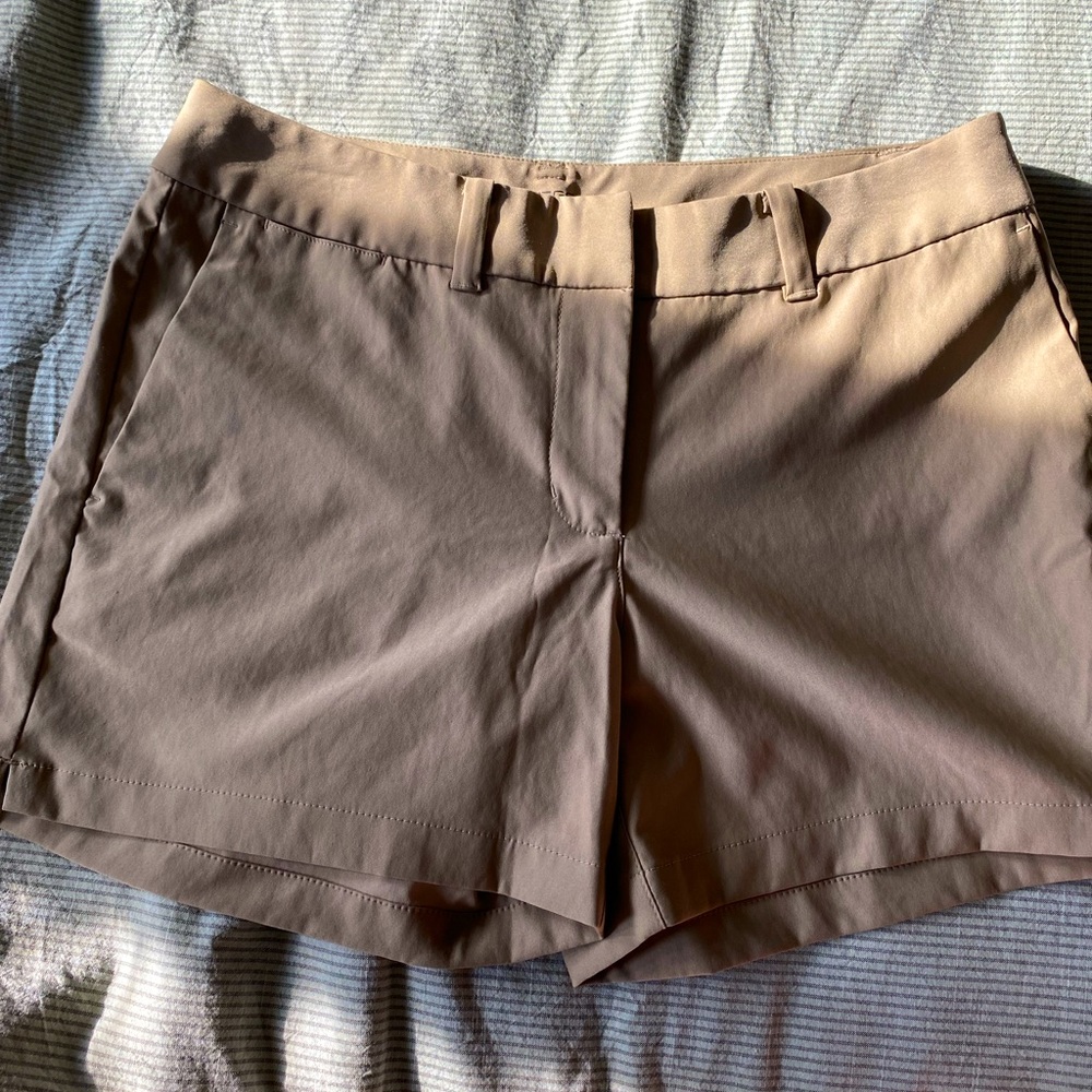 Nike Golf Dri-Fit Tan Shorts - Size 4